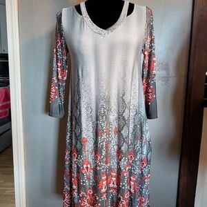 Elegant Gray and Red Patterned Dress